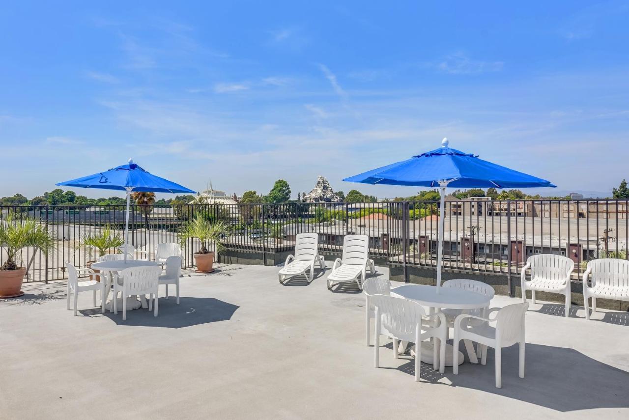 Anaheim Desert Inn & Suites Luaran gambar